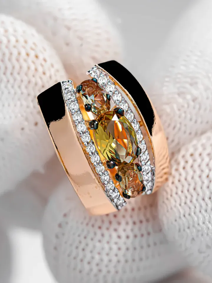 Earrings jewelry Silver gold plated 925 assay value with sultanite