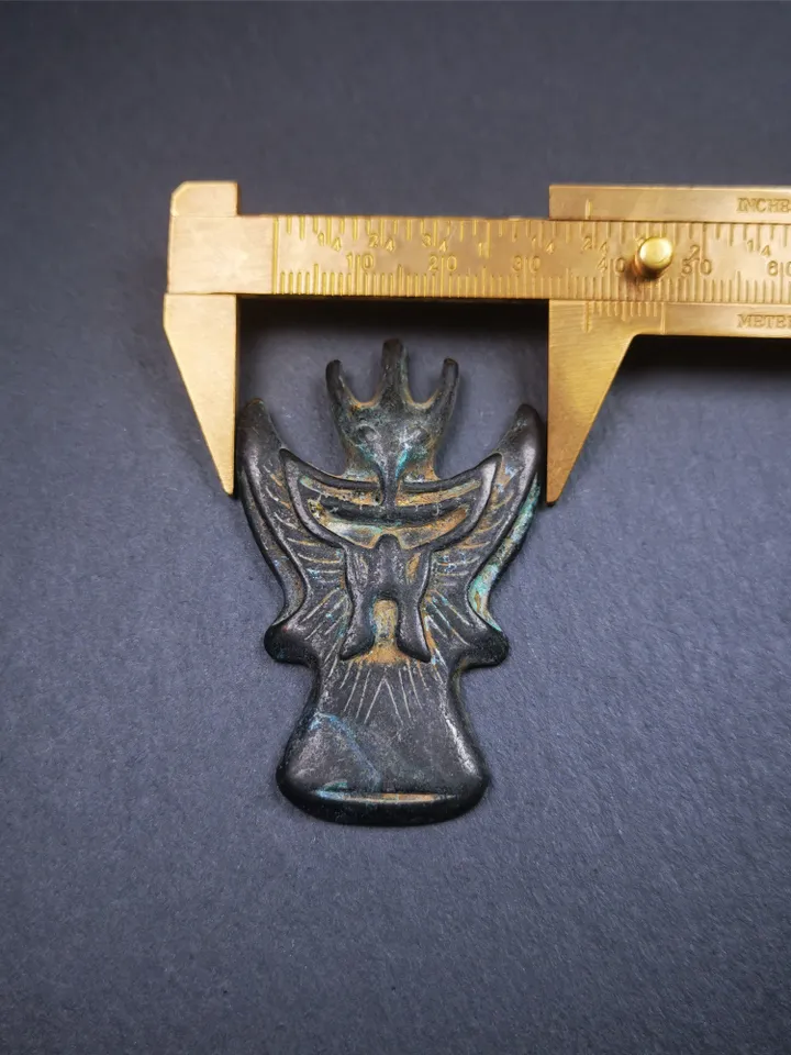 Gandhanra Antique Tibetan Buddhist Amulet Pendant - Garuda - The Golden-Winged Bird, Crafted from Thokcha,Size 2.28" * 1.5"