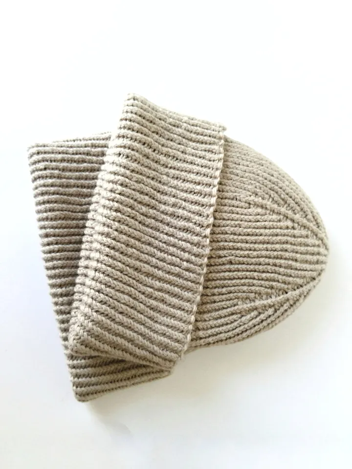 Handmade Merino Wool Men's Beanie: Ribbed Knit, Seamless Comfort, Fisherman Style, Cozy and Warm Hat with Fold-up Cuff. FREE SHIPPING!