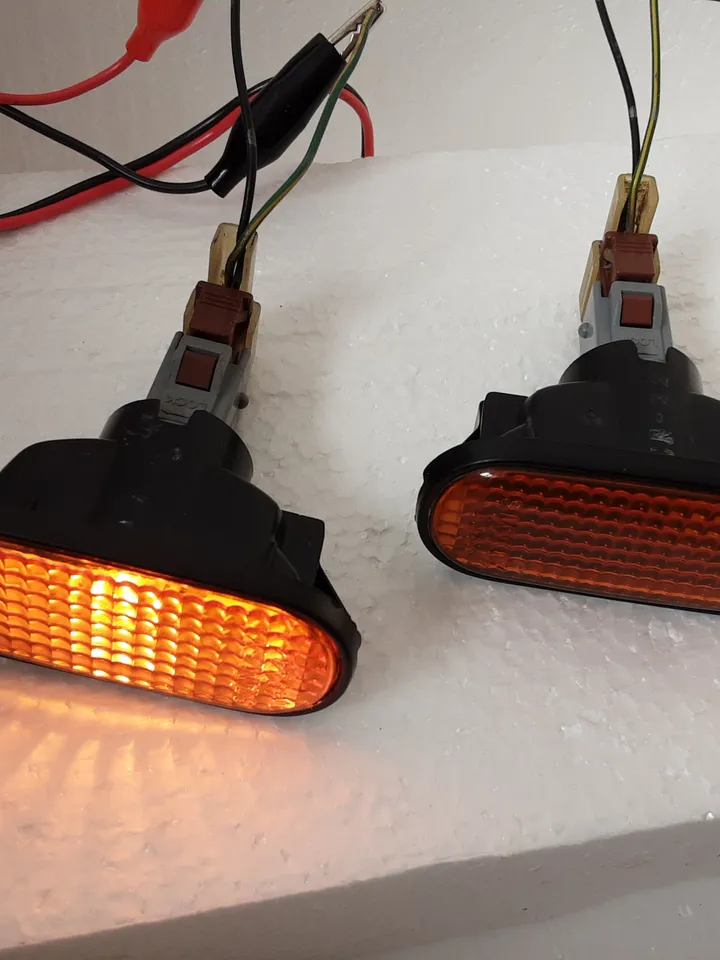 JDM HONDA ( INTEGRA DC2,DB8,Type-R, CIVIC EG6,EG9, DELSOL CRX) AMBER SIDE MAKER