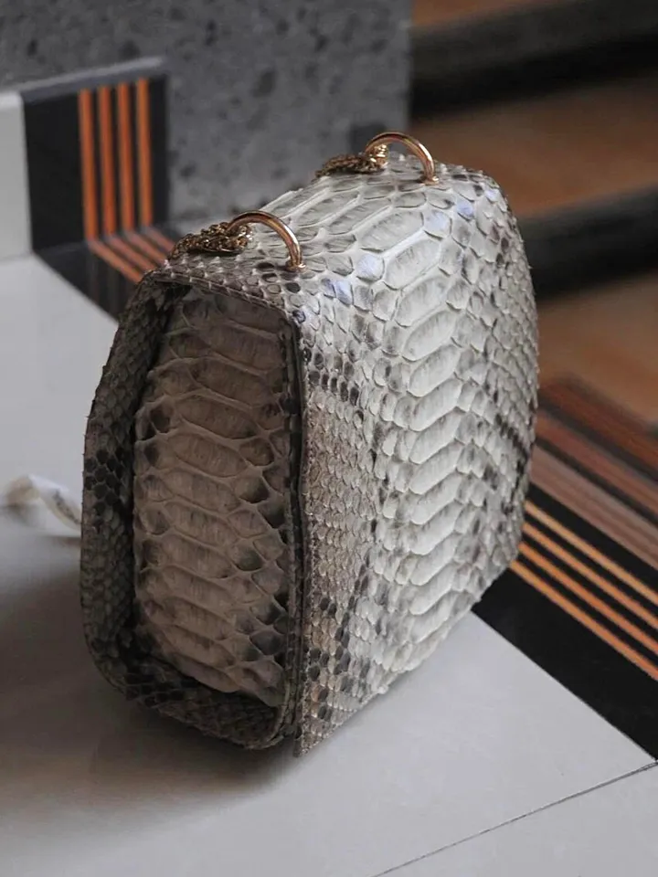 Genuine python skin classy crossbody bag / elegant classy snake print bag / designer gray purse / handbag with chain / classy shoulder bag