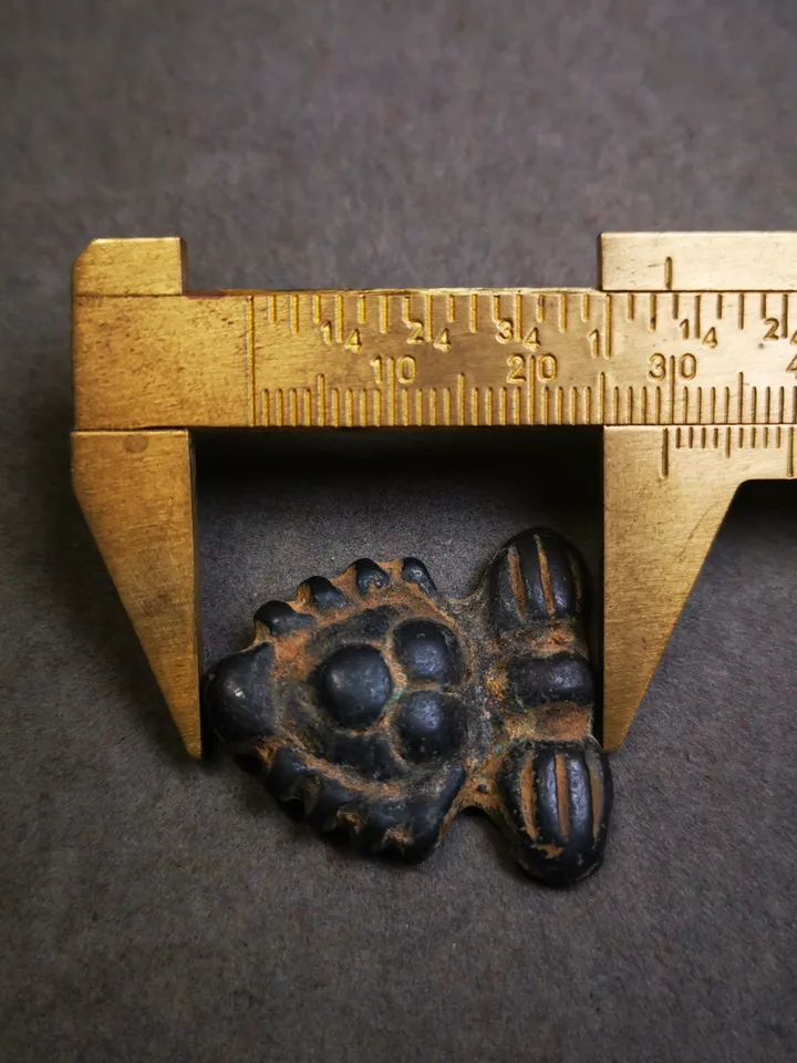 Gandhanra Antique Tibetan Buddhist Amulet Badge,Triratna,Mani Jewel/Wish-Fulfilling Cintamani,Nandipada Pendant Stamp,60 Years Old