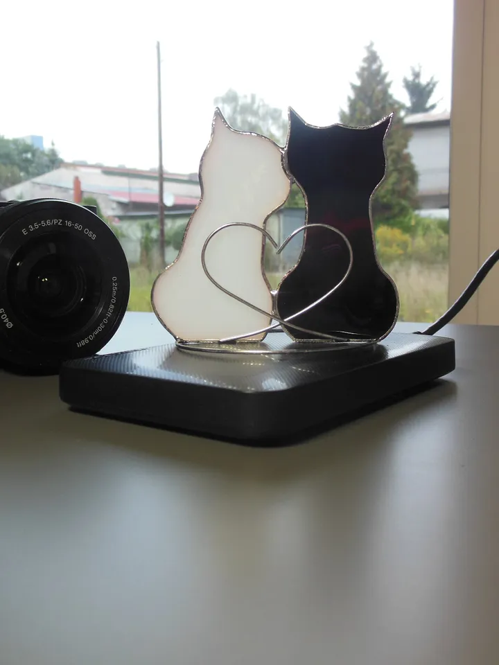 Couple in love Two Cats Stained glass hanging and standing on table , shelf sitters , Suncatcher black , white 2. Cute gift for animal lover