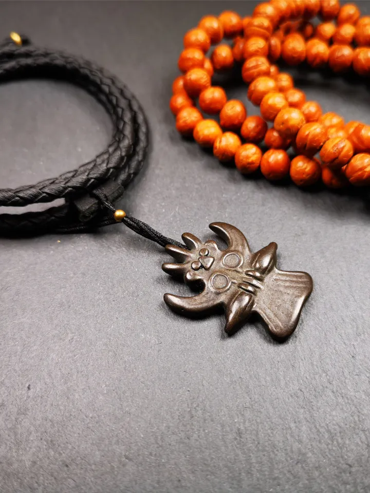 Gandhanra Antique Tibetan Buddhist Amulet Pendant,Garuda,Garula,Suparna,Golden-winged Bird,Made of Thokcha, 1.38"