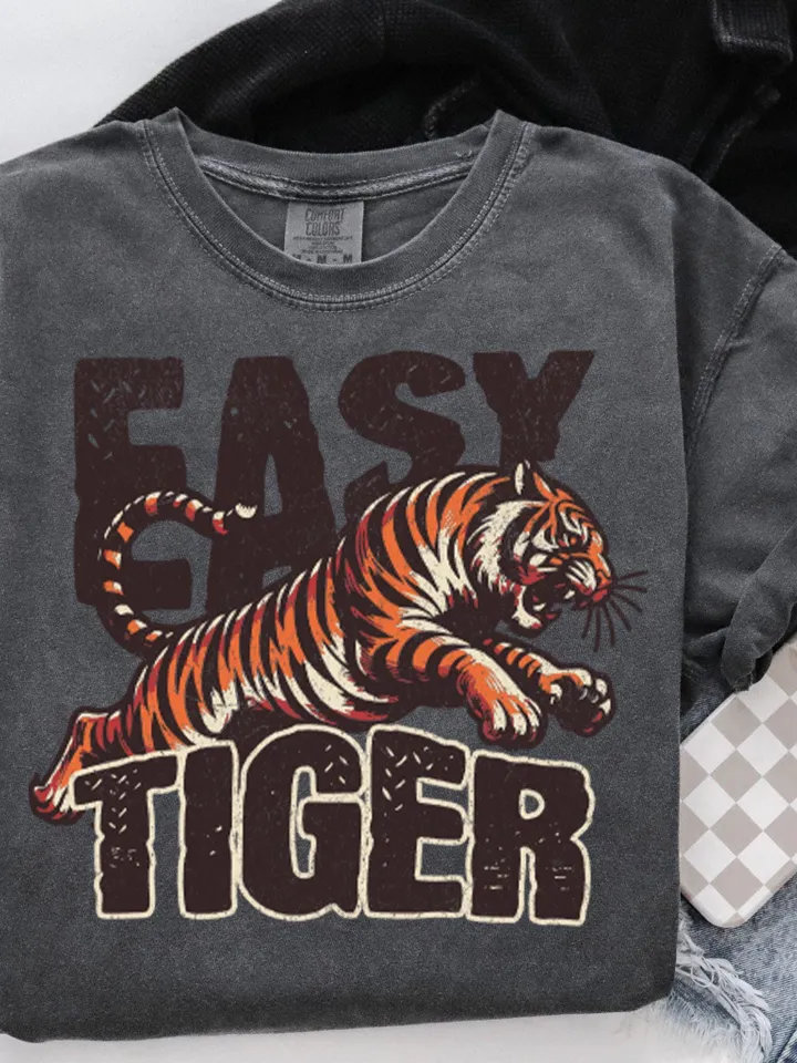 Trendy retro T-Shirt Design – Funny Quote PNG with Tiger Graphic - Humorous Print for sublimation and dtg printing - Vintage girl printable