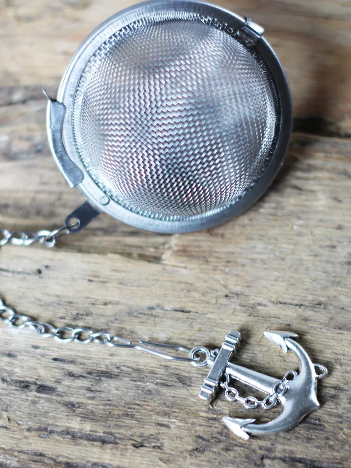 Tea steeper anchor for loose leaf tea, Tea Strainer with anchor pendant, tea infuser anchor charm, Herbal tea gift