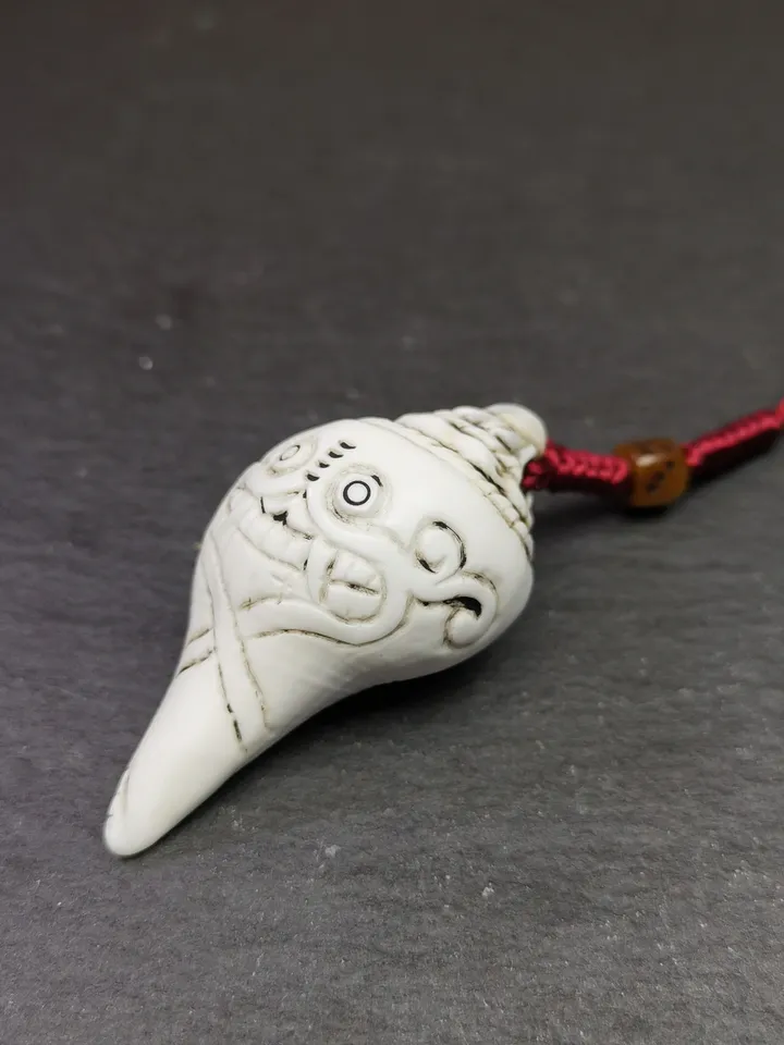 Gandhanra Tibetan Buddhism Amulet,Hand Carved White Conch Shell Shankha with Skull Citipati Symbol,Tibetan Ritual Implement - 2.28" × 1.18"