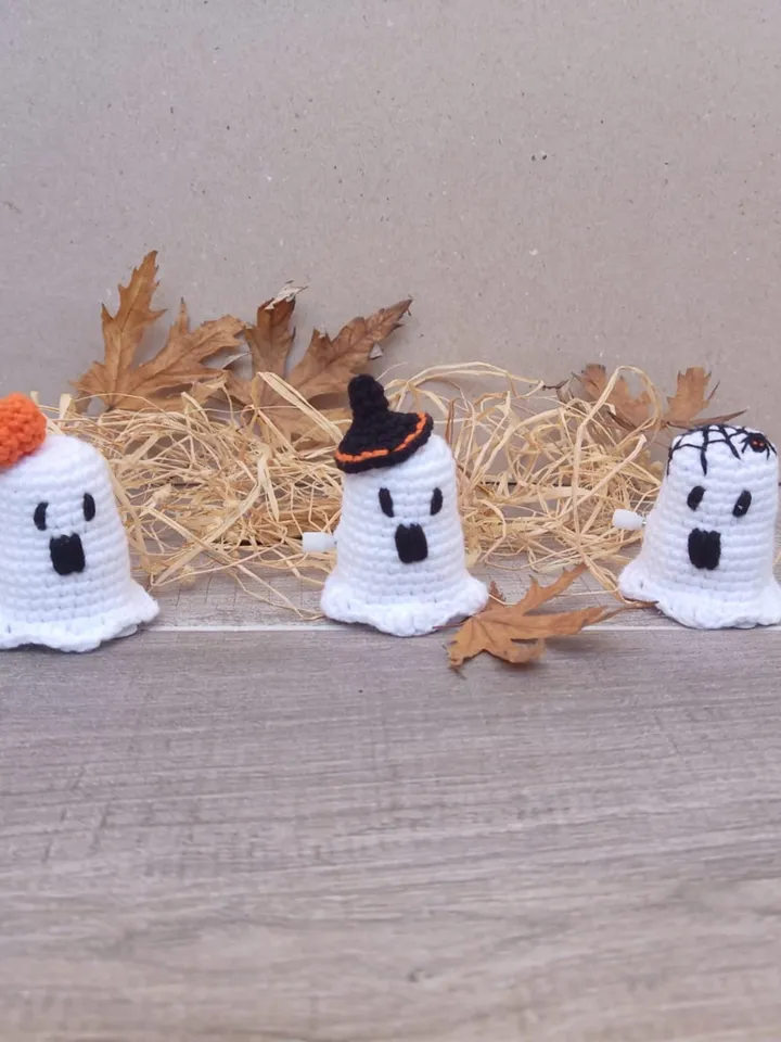 Crochet Halloween Mini Ghost Walking Toy, Trend Ghost Crochet Cute Plushie Gift, Custom Ghost Amigurumi, Halloween Plush, Crochet Ghost Toy