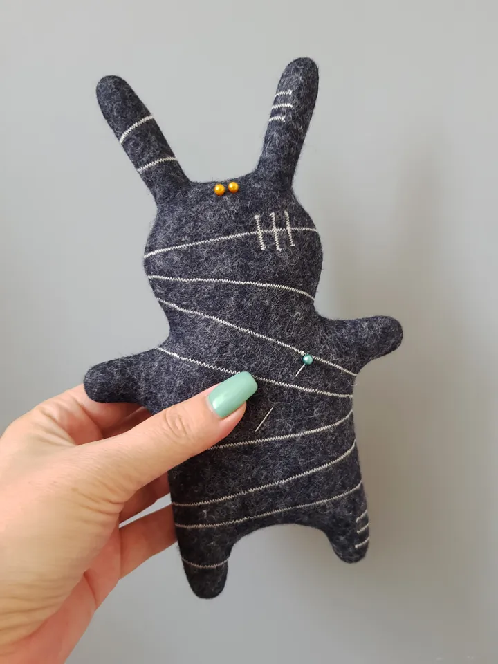 Halloween Doll sewing pattern PDF, Rabbit Mummy, digital tutorial in english, Felt animal diy