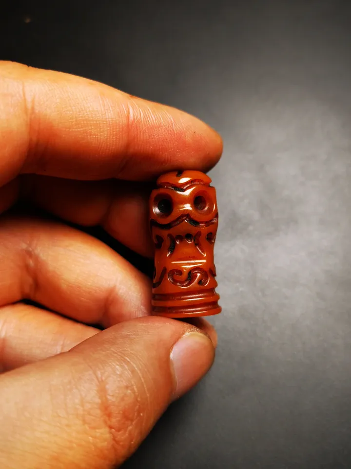 Gandhanra Tibetan Amulet,Yak Bone Carved Skull Sītavana Pendant, Hand-carved Skull Pendant for Prayer Bead/Necklace