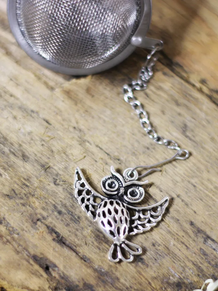 Owl tea infuser for loose leaf tea, Tea strainer with owl charm, Tea Steeper owl pendant, Herbal tea gift for owl lover