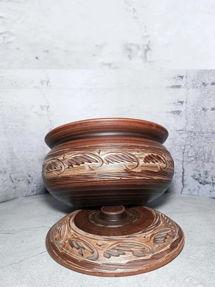 Ceramic casserole 202.88 fl.oz Pottery Clay quality handmade from red clay