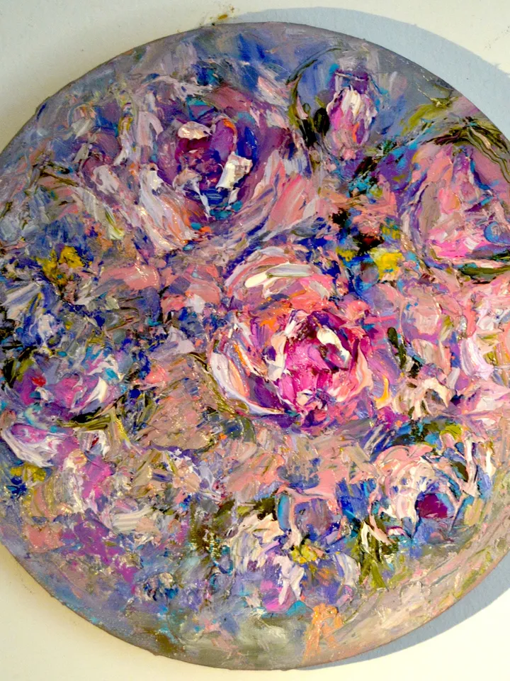 Abstract roses painting on round canvas, roses painting on canvas, impasto style impressionistic painting, unique handmade gift.