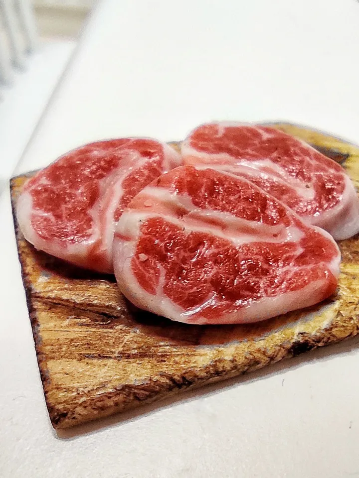 Realistic steak, meat board, meat for dolls, farm food, zoo, doll house, gift, dollhouse miniature, mini food, tiny food