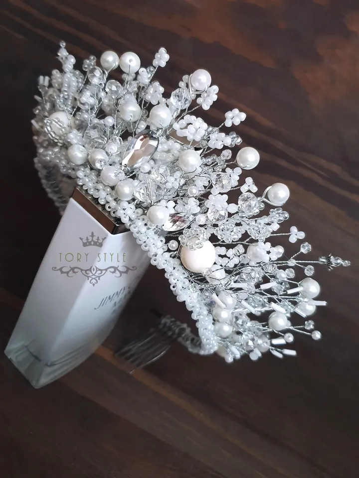 Wedding crown, white crown,Pearl crown, Wedding tiara, wedding headpiece, snowflake crown, snow queen crown,Bride Crown