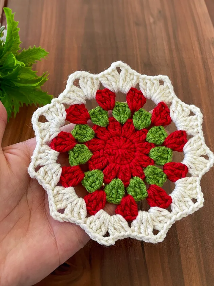 Xmas Crochet Coasters Pattern, Easy Christmas Doily Coasters for Beginners, Crochet Cup Coasters Perfect for Holiday Decor and Gift Giving