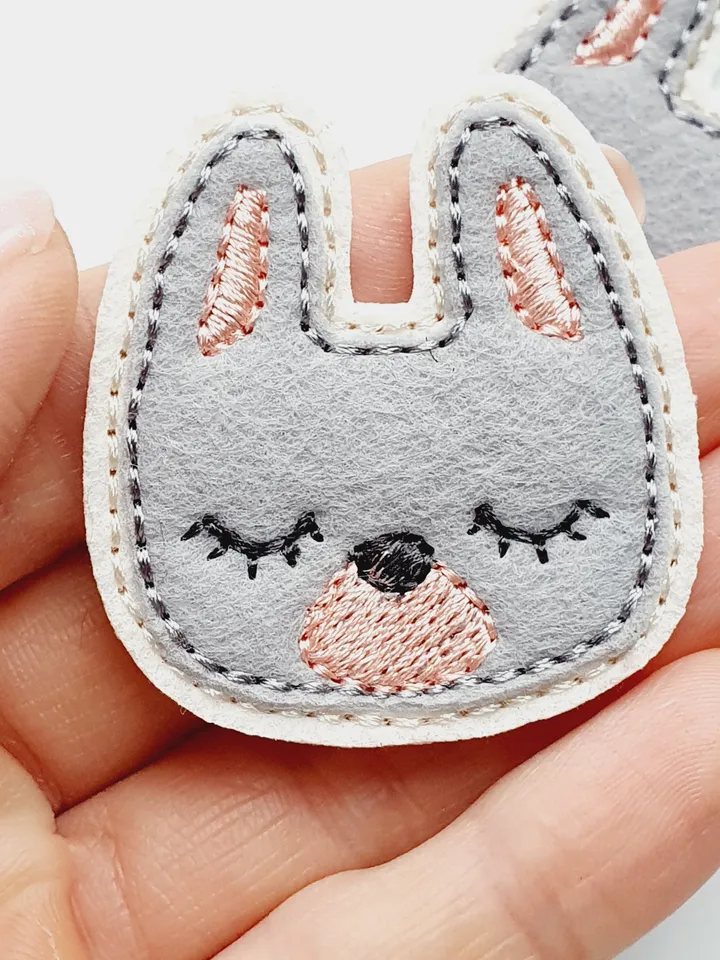 ITH Bunny Brooch Embroidery Design, Felt Rabbit Applique Pattern for Pin Making, 4x4 Hoop DIY Felties File