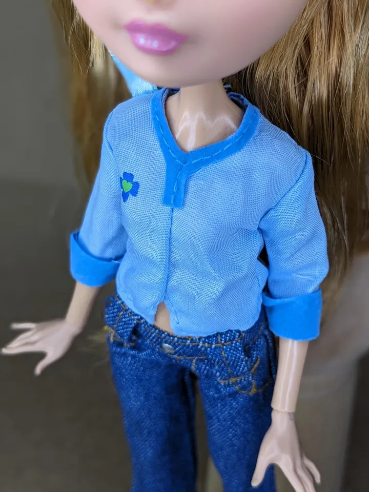 Blue shirt for 10.5-inch female dolls (MH, EAH)