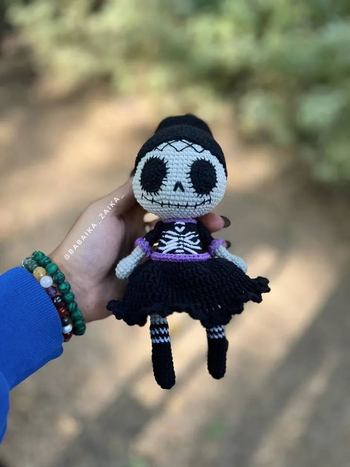 PDF Crochet Catherine Skull Girl Pattern in Eng Halloween Pattern Crochet Monster Doll Crochet Pattern Catrina la Calavera patrón en español