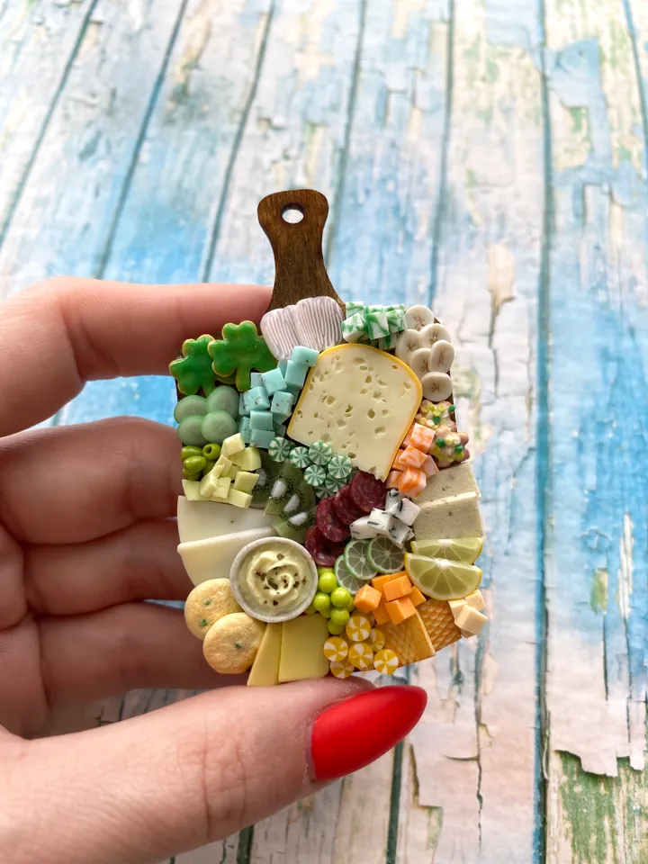 Magnet Miniature St Patrick Day Board with Polymer clay Souvenir