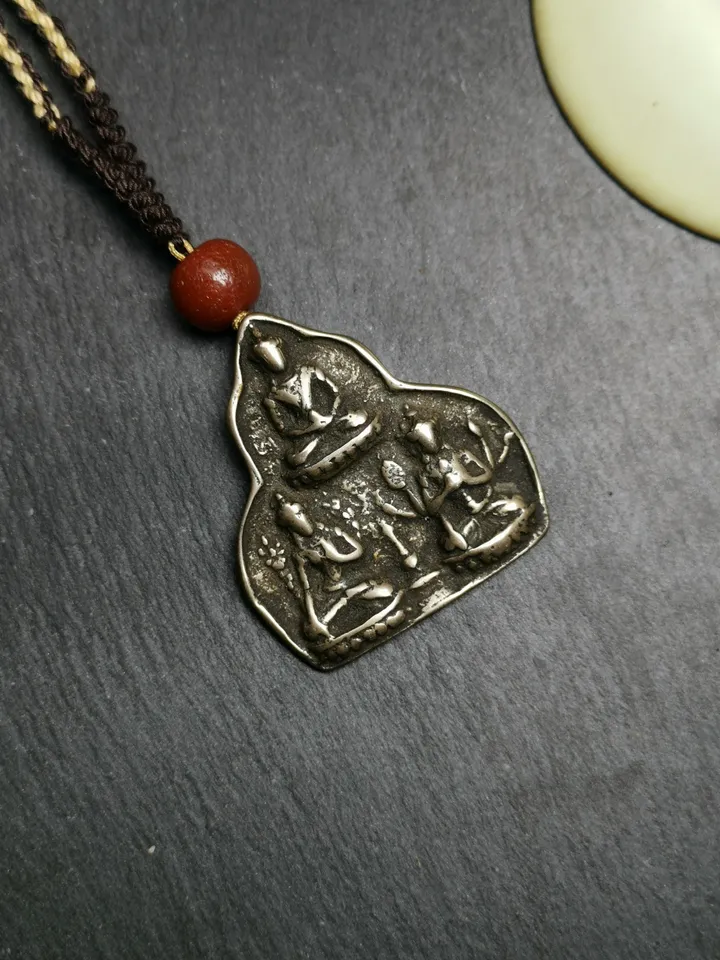 Gandhanra Vintage Tibetan Buddha Statue Pendant,3 Longevity Bodhisattvas - Amitayus,White Tara,Unisavijaya,Protective Amulet,40 Years Old