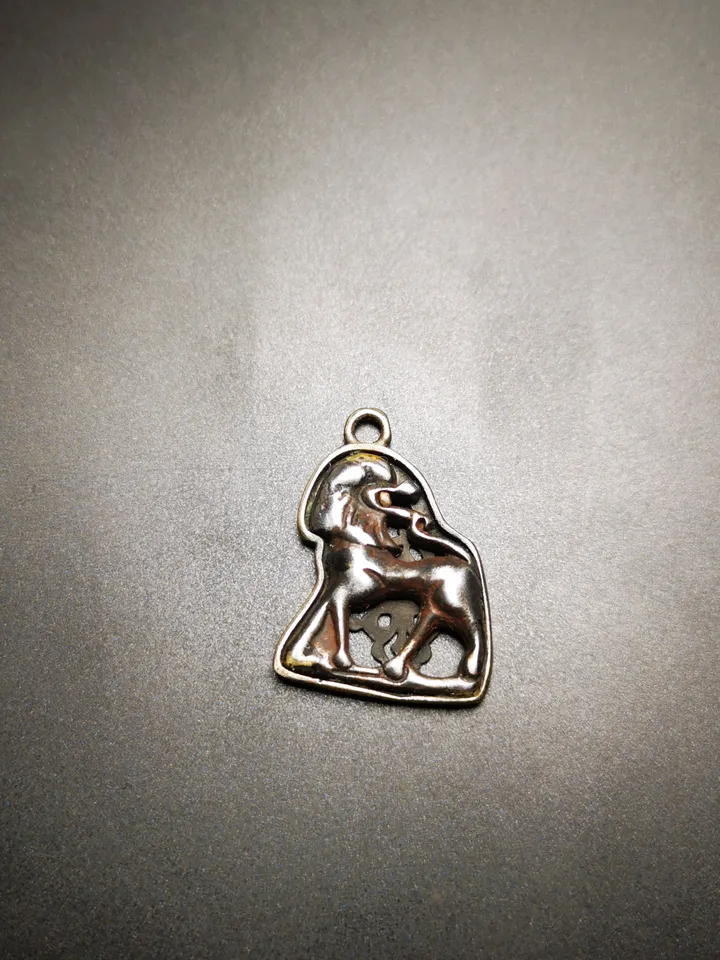 Gandhanra Antique Tibetan Buddhist Protective Pendant,Snow Lion Amulet Badge,inlaid with Sliver