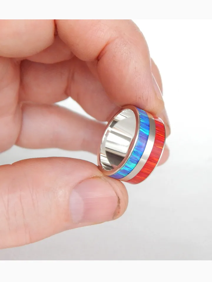 Silver band ring. Silver ring with synthetic opal.
