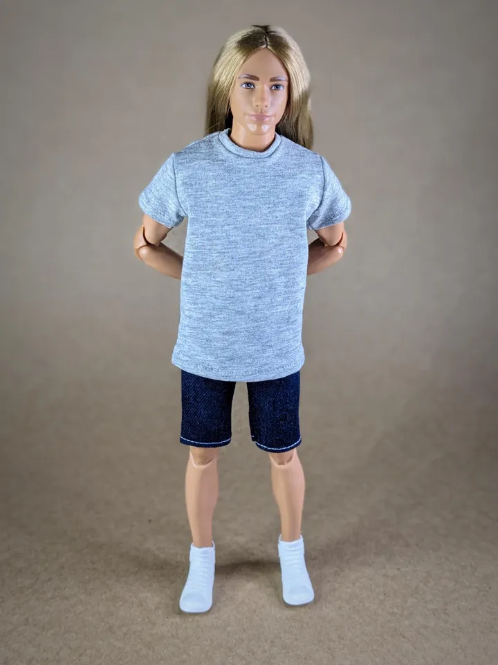 Light gray T-shirt for 12-inch fashion male dolls