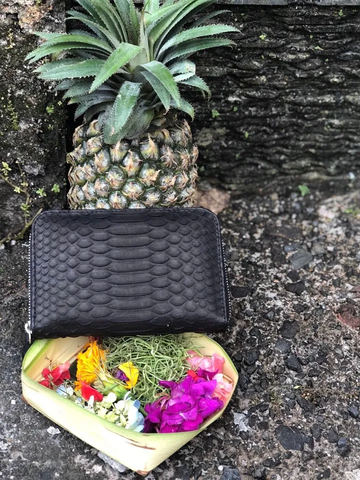 Genuine python skin black wallet | Small wallet | Exotic leather wallet | Women wallet | Snake trendy Wallet | Snakeskin designer wallet