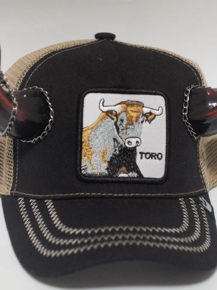 Baseball cap with devil horns, with black and red bull horns for Halloween, Photoshoot, Realistic Fantasy Cosplay Horns