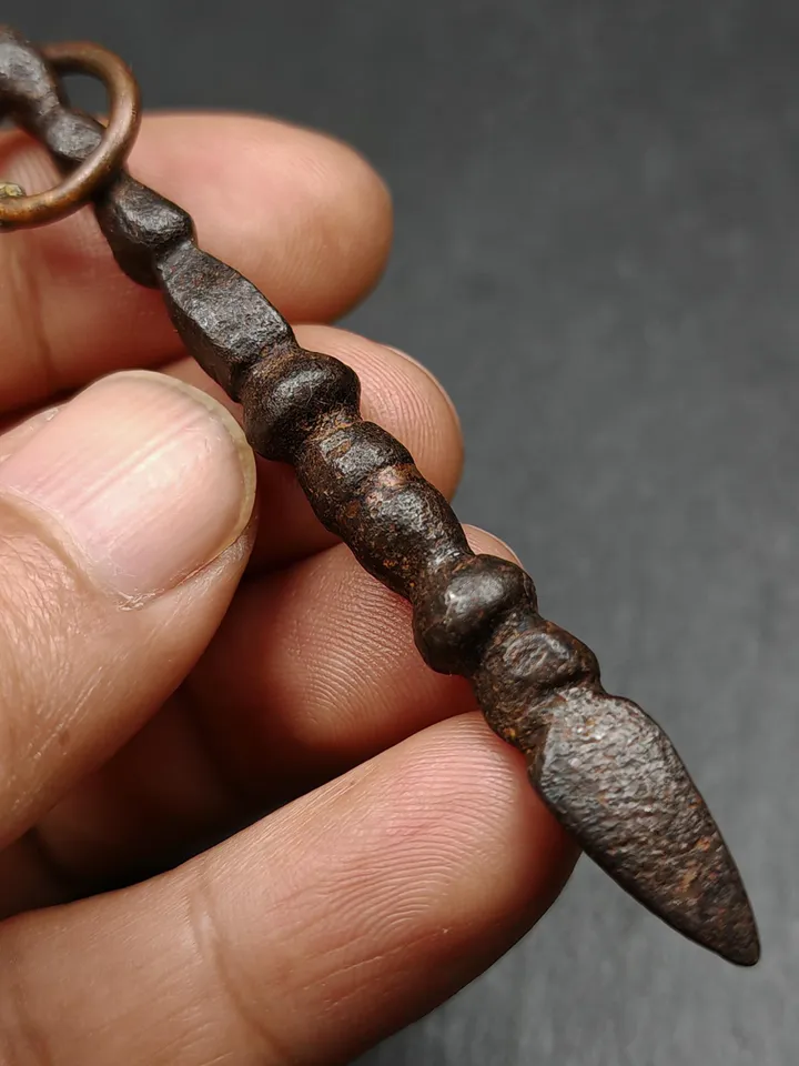 ONLE 1 - Gandhanra Authentic Old Phurba Amulet - Tibetan Ritual Kila Pendant - Made of Thokcha - 78mm Length