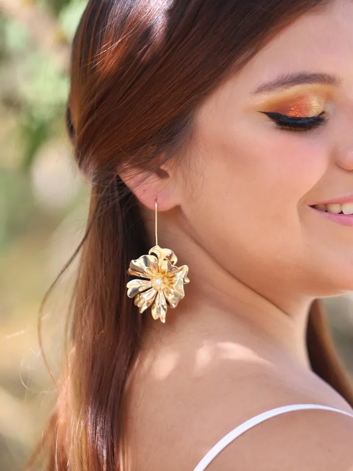 Art deco Wedding Earrings For Bride, Flower Vintage Bridal Earrings, Long Statement Earrings, Floral Bridal Earrings, Gold Wedding Jewelry