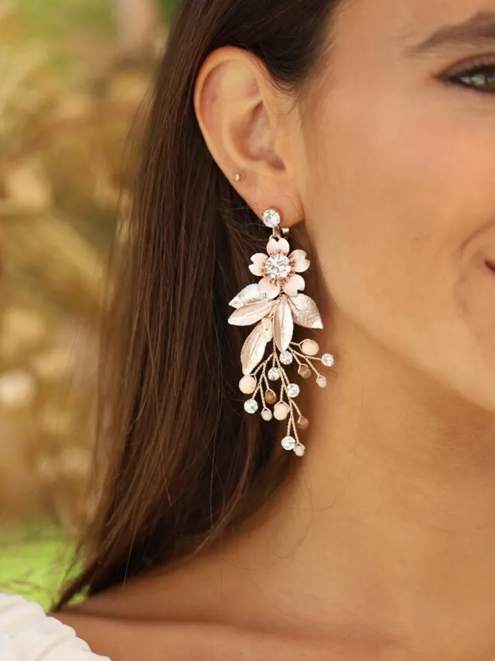 Boho Wedding Earrings For Brides, Rose Gold Chandelier Statement Floral Bridal Earrings, Flower Statement Wedding Jewelry, Vintage Jewellery
