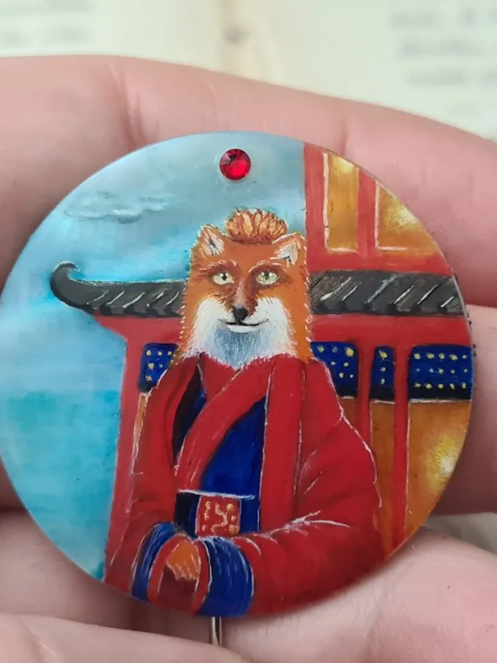 Kitsune brooch, real oil painting miniature on mother of pearl. Kitsune fox pin