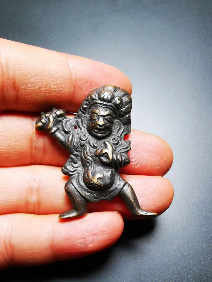 Gandhanra Acient Vajrapani Amulet,Tibetan Buddhism Statue,the Protector and Guide of Gautama Buddha,80 years old