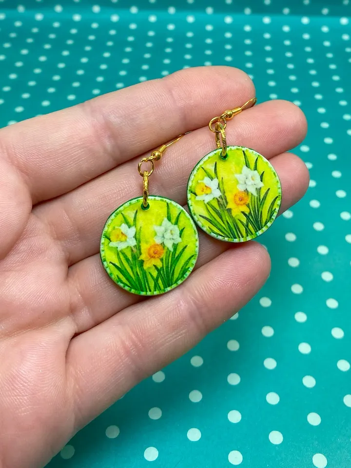Handmade summer earrings. Handmade costume jewelry.