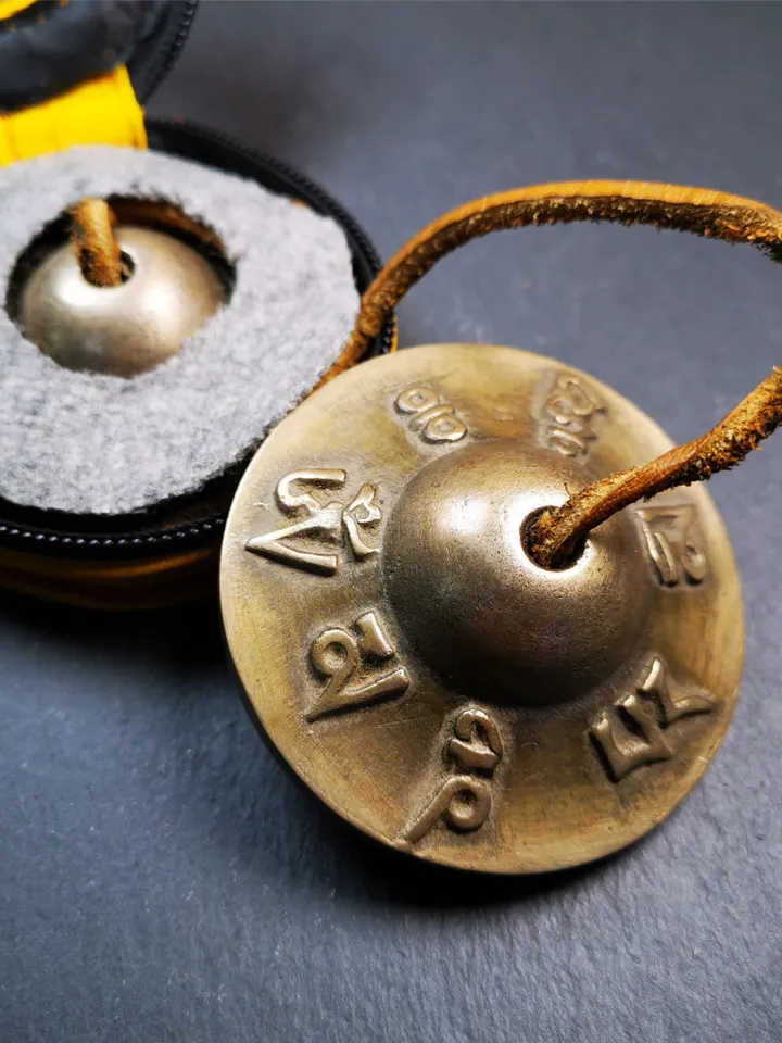 Gandhanra 6.5cm Tibetan Cymbals,Tingsha Bell,Buddhism Ritual Implement,Handmade in Nepal,Om Mani Padme Hum Mantra