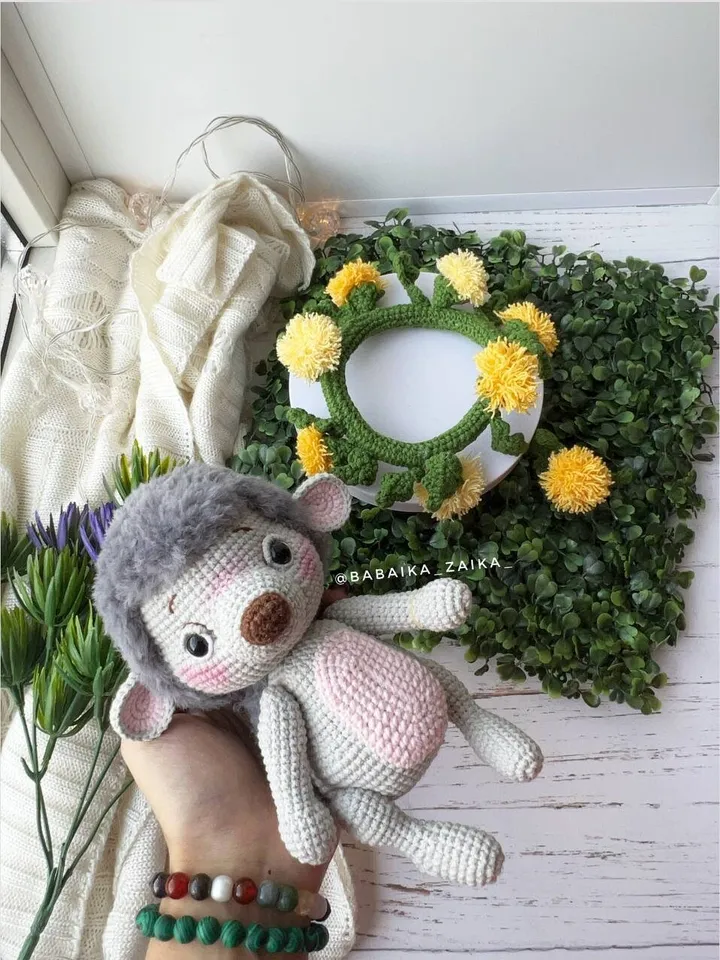 PDF Crochet Pattern Hedgehog in a Dandelions, Amigurumi pattern, Crochet Cute Funny Animal, Forest animal, Realistic amigurumi pattern