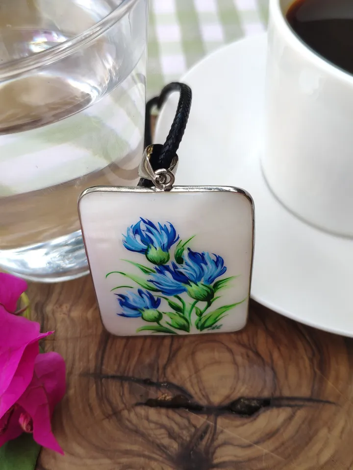 Pearl pendant necklace: Bright blue cornflowers on handmade lacquer necklace • trendy jewelry for blue summer dress • hand painted blossom