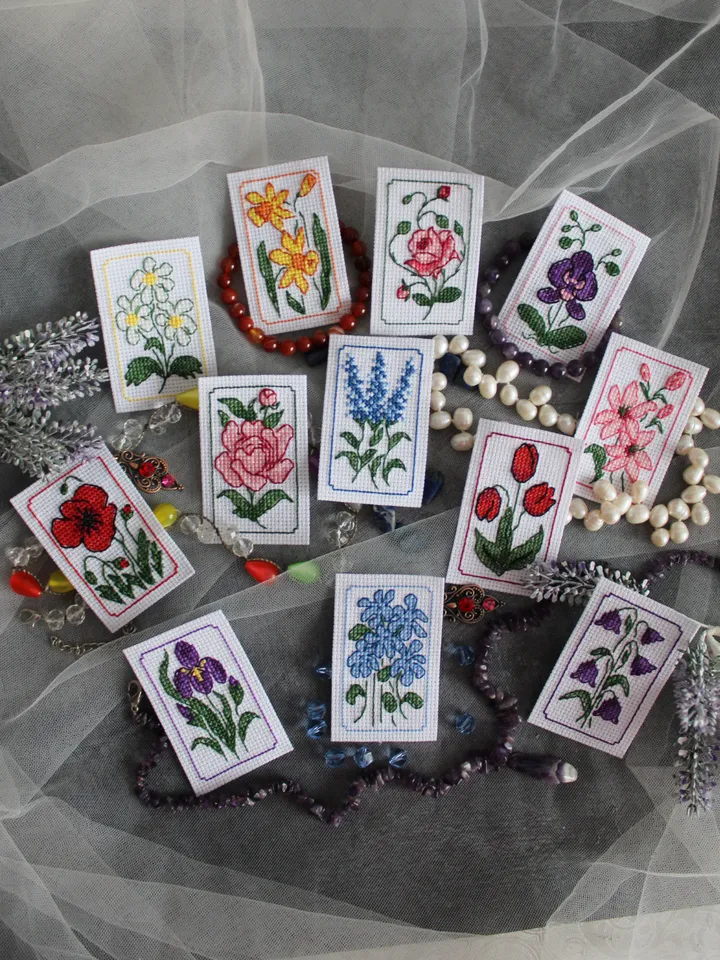Set of 12 mini cross stitch patterns PDF, small cross stitch charts Flowers