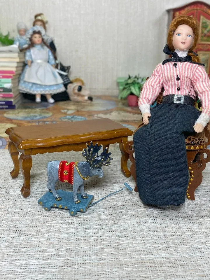 Christmas elk on a cart. Dollhouse miniature. 1:12. Toy for a doll.