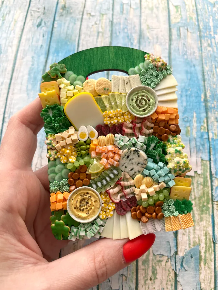 Magnet Miniature St Patrick Day Board with Polymer clay Souvenir