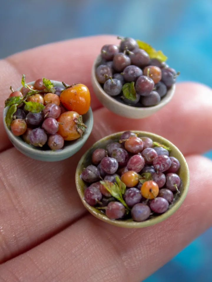 TUTORIAL Miniature polymer clay plum