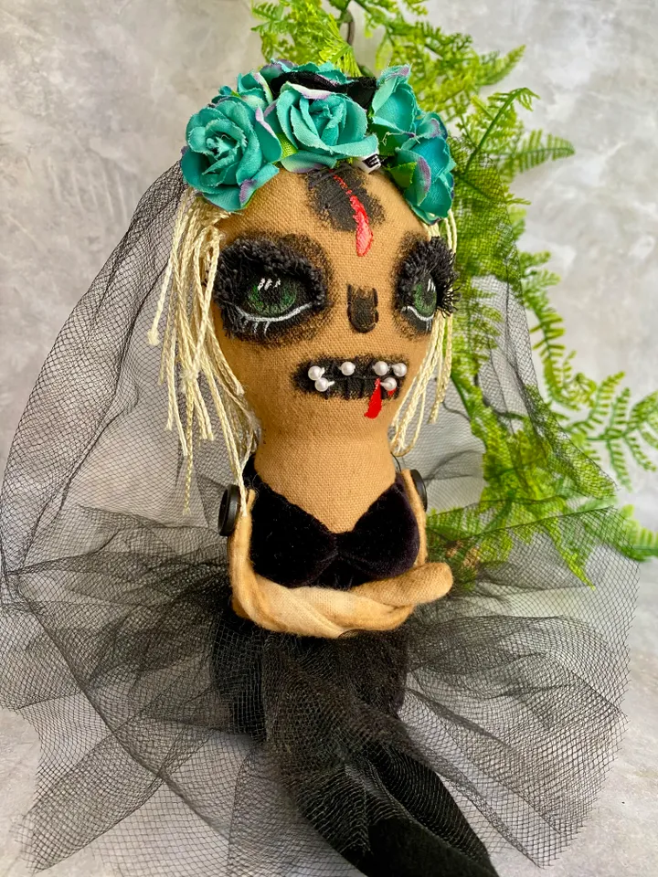 Creepy doll , Day of the Dead Doll, Halloween Rag doll , Calavera . Halloween home decor .