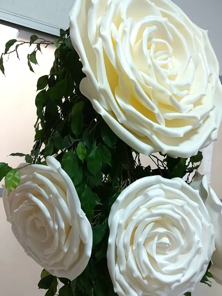 3D roses from isolon hanging for interior decoration 17 pcs
