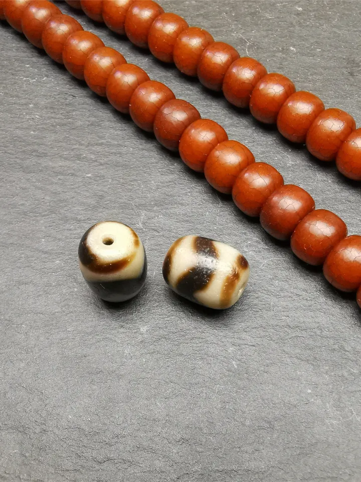Gandhanra TibetanTiger Tooth Dzi Bead Accessories,Dzi Spacer Beads,Marker Beads for Mala,Necklace,amulet,0.53" × 0.42"