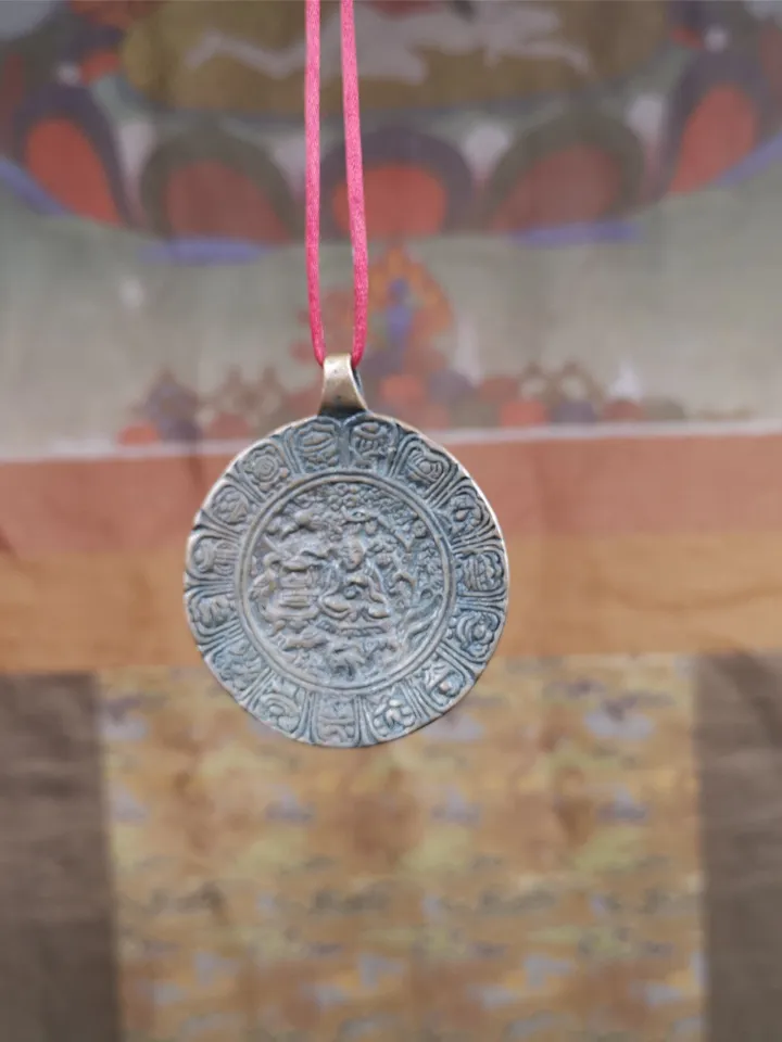 Gandhanra Vintage Tibetan Buddhist Amulet Badge,Shou-lao, the God of Longevity,Made of Copper, 1.57"
