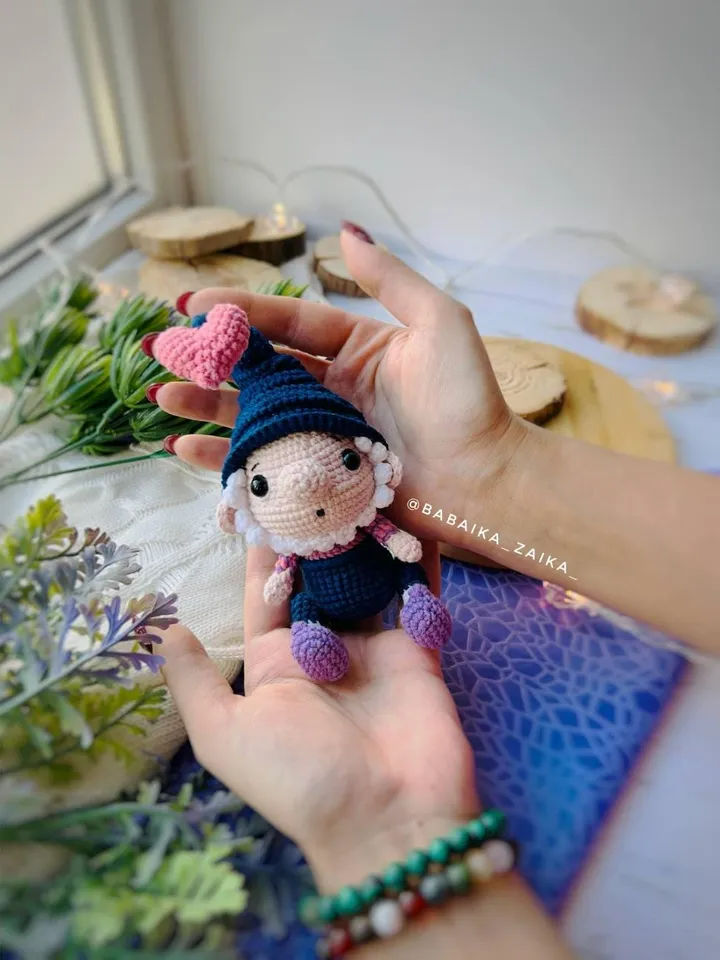 PDF Crochet Pattern Cute Gnome in love Crochet Gnome and Heart Amigurumi gnome pattern Crochet Heart Cute gnome Doll pattern Amigurumi doll