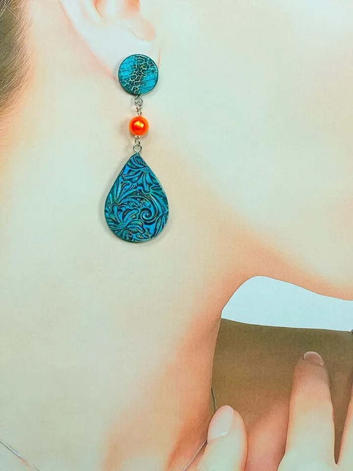 Bright set of handmade jewelry. Individual design.