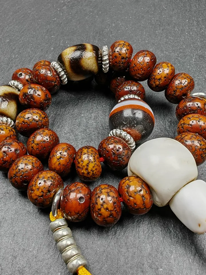 Gandhanra Authentic Tibetan Handhold Wrist Mala - 10mm Old Lotus Seed Beads Bracelet - Best Portable Buddhist Prayer Beads for Meditation